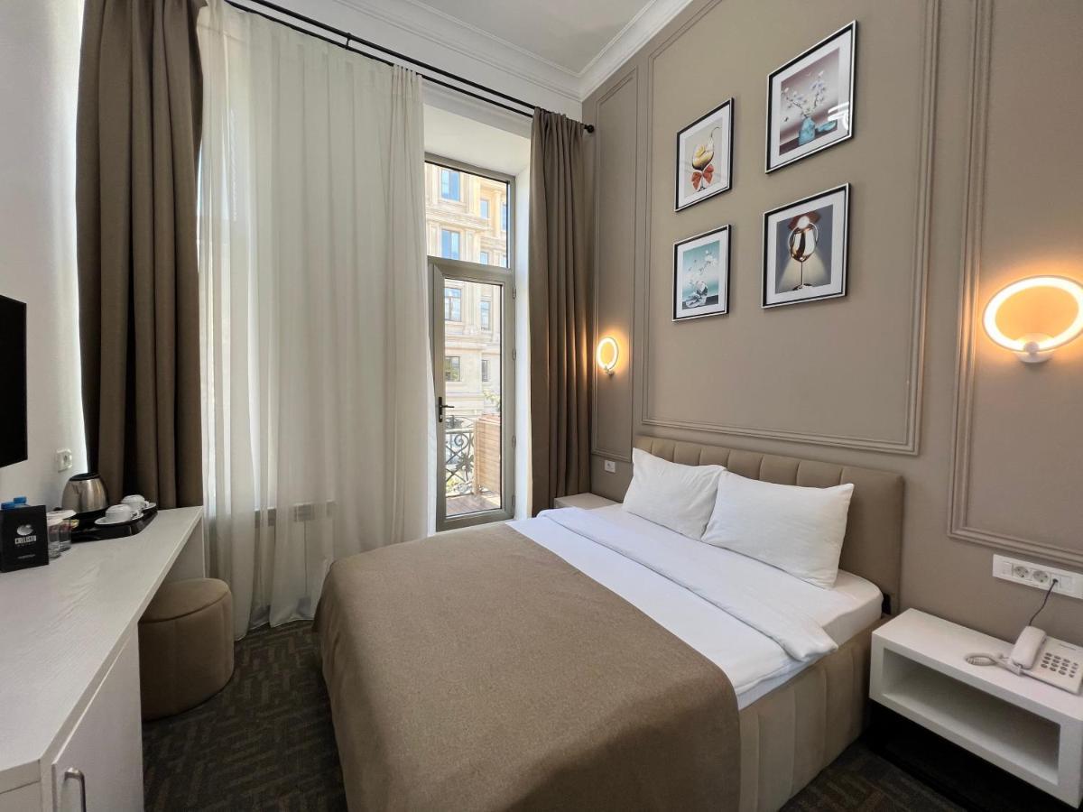Callisto Hotel Baku Exteriör bild