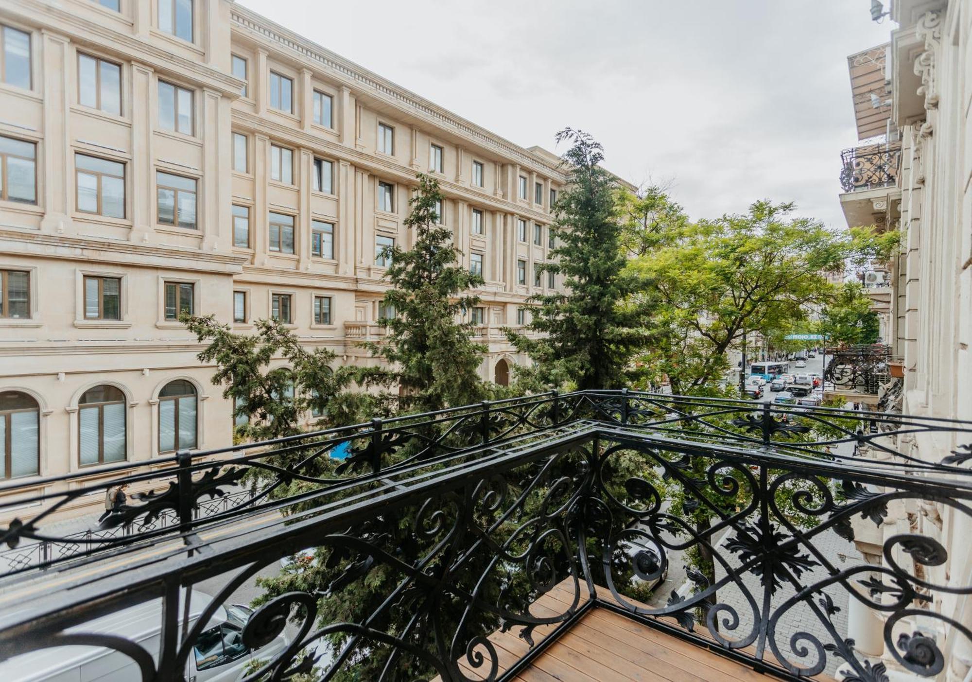 Callisto Hotel Baku Exteriör bild